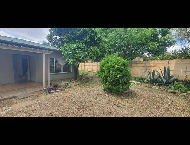 3 BEDROOM HOUSE FOR SALE IN HEIDELBERG CENTRAL